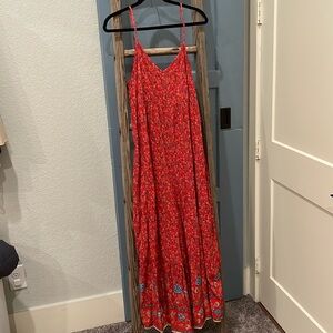 Natural Life Jumper. Medium. Like New Condition.